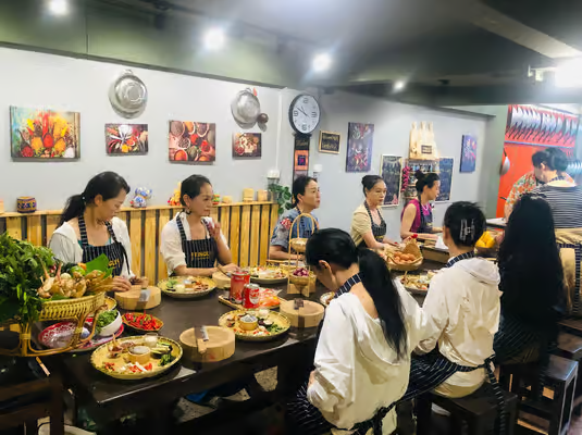 Bangkok: Tingly Thai Cooking School Half-Day Cooking Class